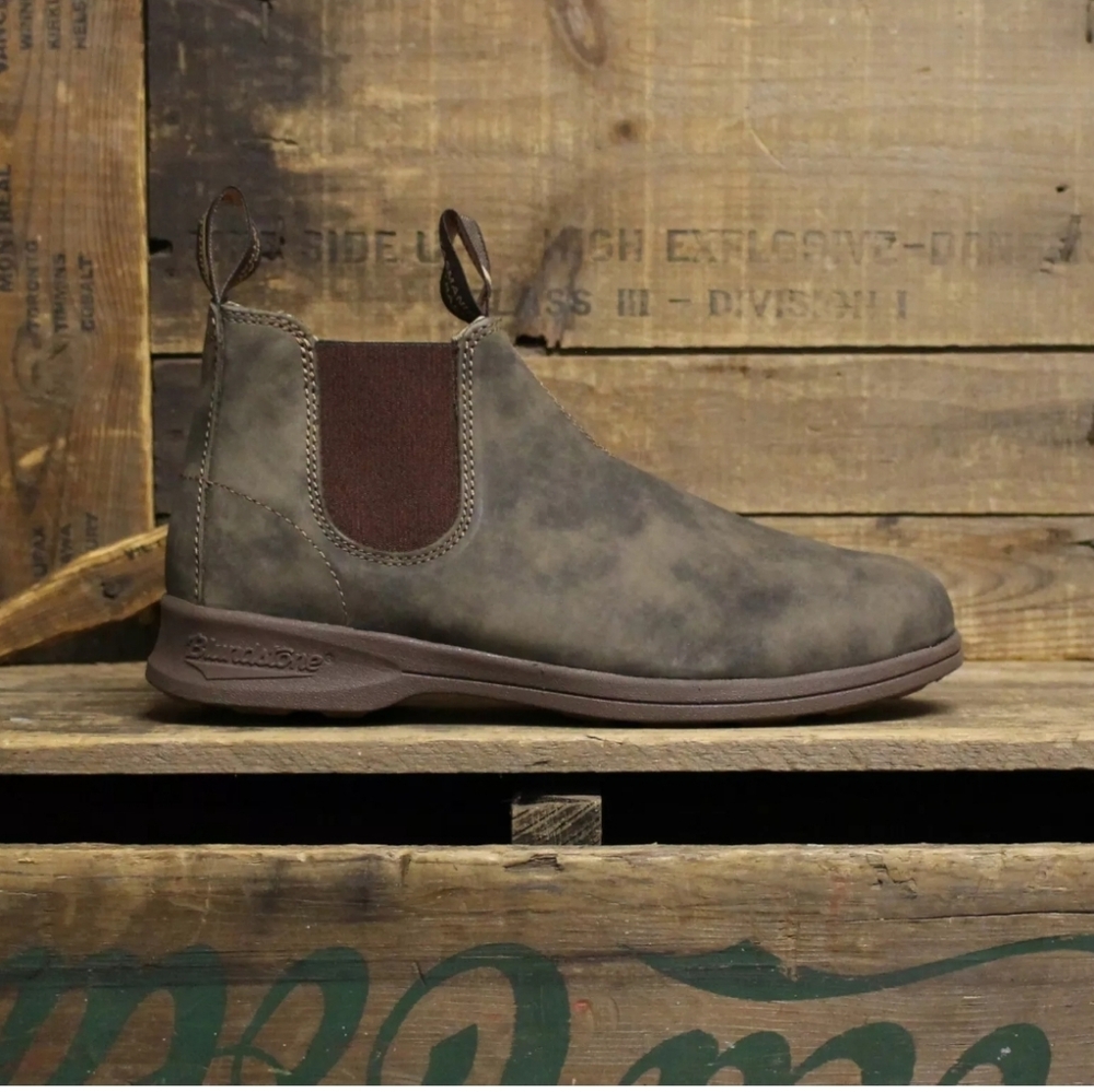 Blundstone Active Series Style #1496 Size 10